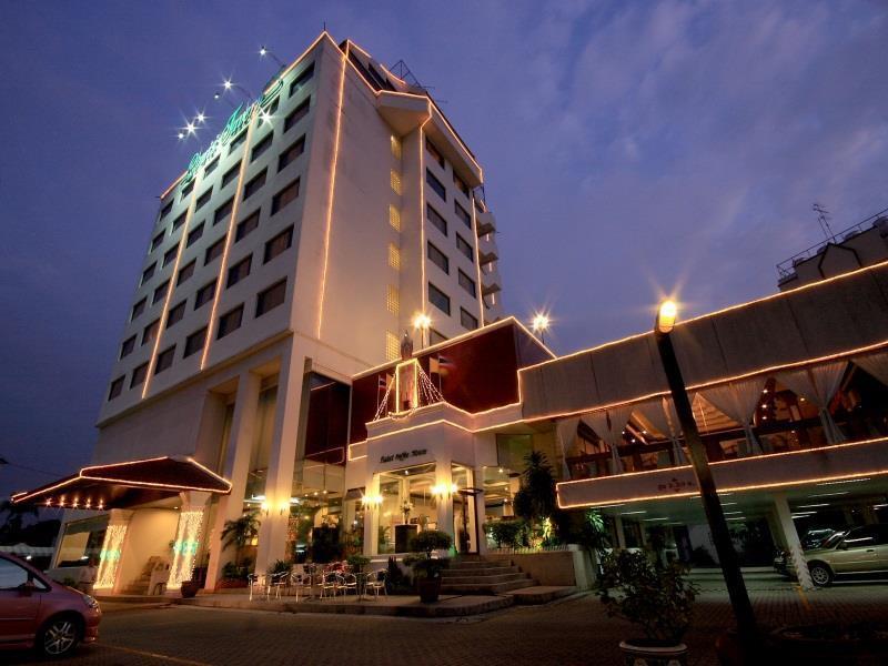 Miracle Transit Hotel Bang Phli Exterior foto